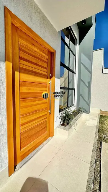 Casa com 3 quartos à venda, 300m2 em Marica - RJ - imagem 4 Foto 4 de Casa com 3 quartos à venda, 300m2 em Marica - RJ