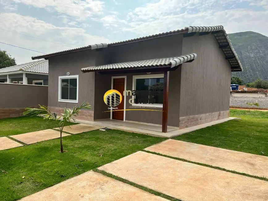 Foto 1 de Casa com 2 quartos à venda, 480m2 em Cajueiros (Itaipuaçu), Marica - RJ