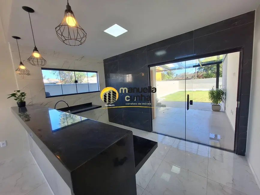 Foto 8 de Casa com 3 quartos à venda, 360m2 em Cajueiros (Itaipuaçu), Marica - RJ