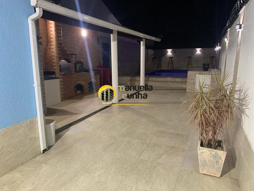 Foto 6 de Casa com 2 quartos à venda, 240m2 em Jardim Atlântico Central (Itaipuaçu), Marica - RJ