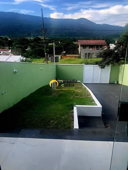 Casa com 2 quartos à venda, 300m2 em Marica - RJ - imagem 5 Foto 5 de Casa com 2 quartos à venda, 300m2 em Marica - RJ