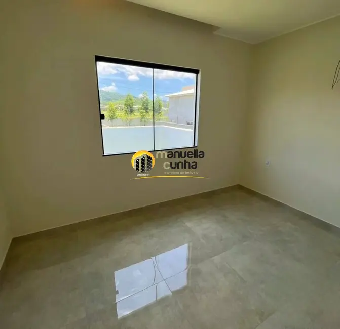 Casa de Condomínio com 3 quartos à venda, 360m2 em Pindobas, Marica - RJ - imagem 9 Foto 9 de Casa de Condomínio com 3 quartos à venda, 360m2 em Pindobas, Marica - RJ