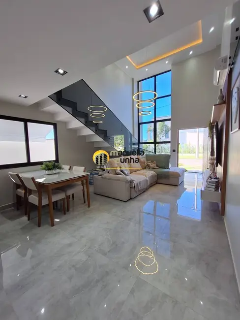 Foto 9 de Casa com 4 quartos à venda, 360m2 em Inoã (Inoã), Marica - RJ