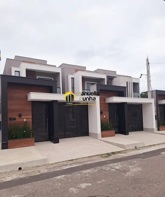 Casa com 3 quartos à venda em Recanto de Itaipuaçu (Itaipuaçu), Marica - RJ - imagem 1 Foto 1 de Casa com 3 quartos à venda em Recanto de Itaipuaçu (Itaipuaçu), Marica - RJ