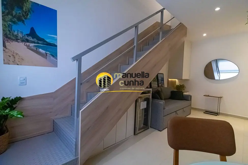Apartamento com 1 quarto à venda em Copacabana, Rio De Janeiro - RJ - imagem 1 Foto 1 de Apartamento com 1 quarto à venda em Copacabana, Rio De Janeiro - RJ