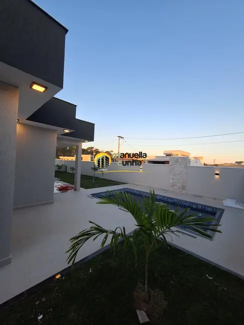 Foto 6 de Casa com 3 quartos à venda, 378m2 em Cajueiros (Itaipuaçu), Marica - RJ