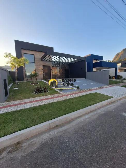 Foto 1 de Casa com 3 quartos à venda, 360m2 em Cajueiros (Itaipuaçu), Marica - RJ