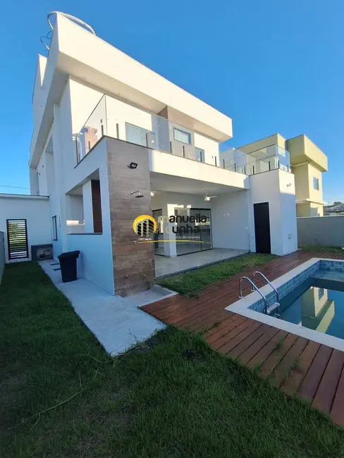 Foto 3 de Casa com 4 quartos à venda em Cajueiros (Itaipuaçu), Marica - RJ