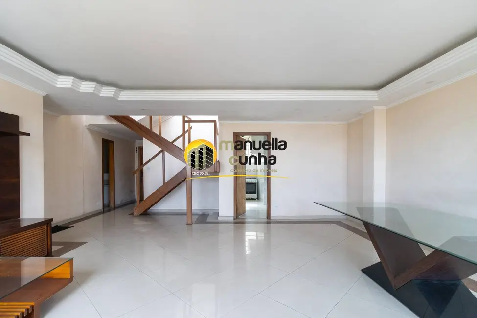 Apartamento com 4 quartos à venda em Laranjeiras, Rio De Janeiro - RJ - imagem 3 Foto 3 de Apartamento com 4 quartos à venda em Laranjeiras, Rio De Janeiro - RJ