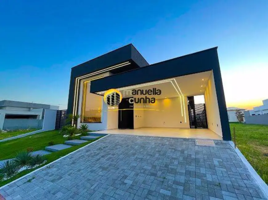 Casa com 3 quartos à venda, 380m2 em Itapeba, Marica - RJ - imagem 1 Foto 1 de Casa com 3 quartos à venda, 380m2 em Itapeba, Marica - RJ