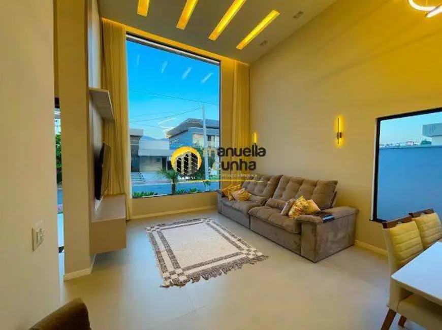 Casa com 3 quartos à venda, 380m2 em Itapeba, Marica - RJ - imagem 3 Foto 3 de Casa com 3 quartos à venda, 380m2 em Itapeba, Marica - RJ