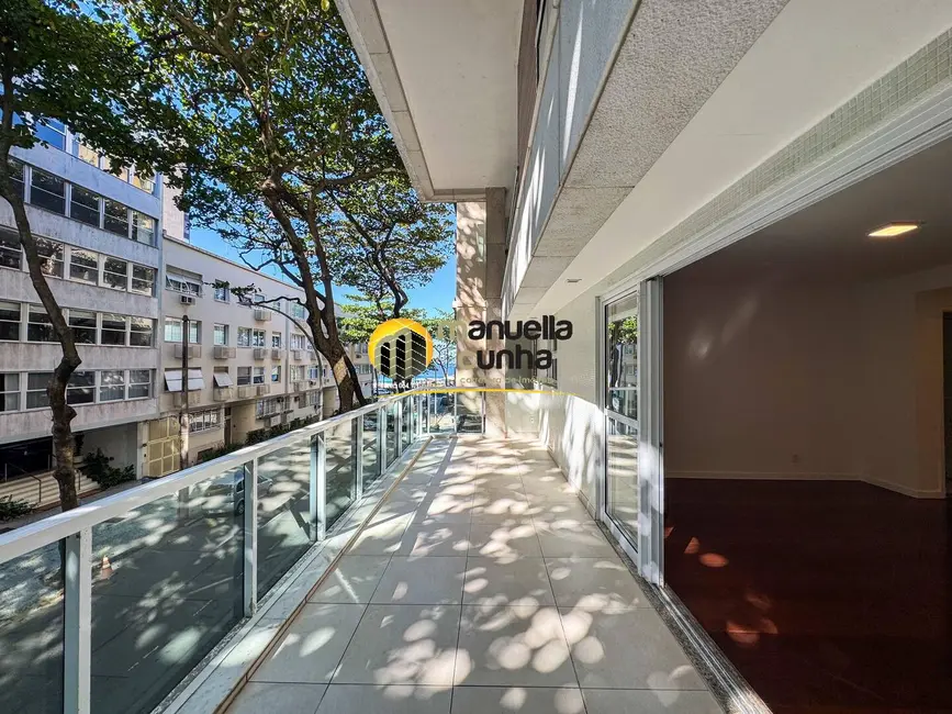 Foto 1 de Apartamento com 3 quartos à venda em Leblon, Rio De Janeiro - RJ