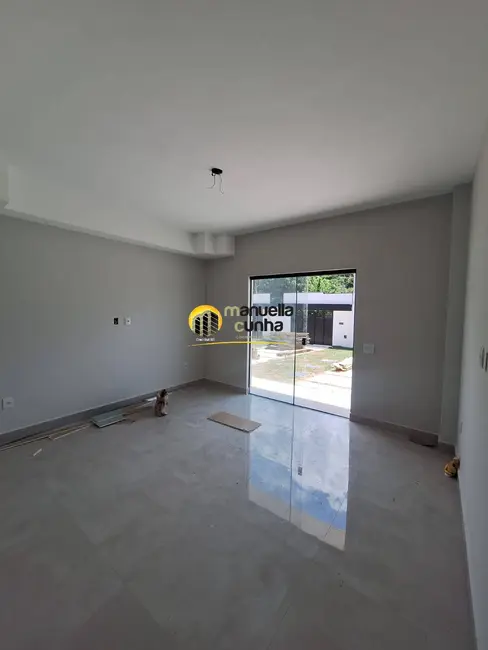 Foto 3 de Casa com 2 quartos à venda, 70m2 em Jardim Atlântico Oeste (Itaipuaçu), Marica - RJ