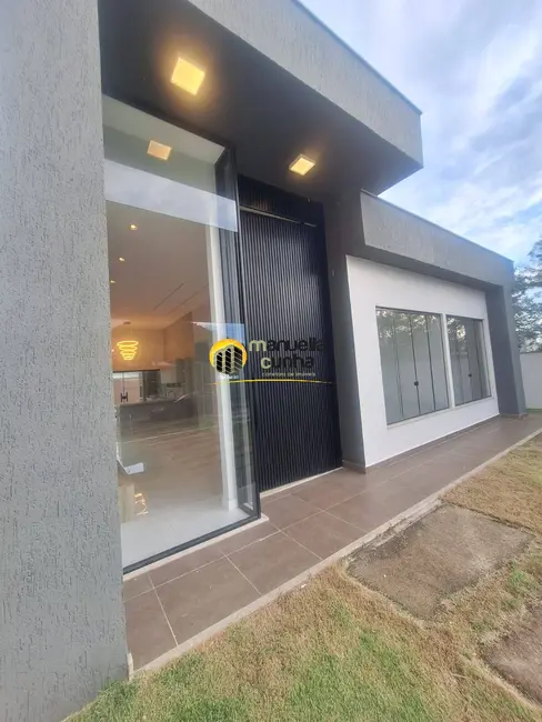 Foto 4 de Casa com 4 quartos à venda em Cajueiros (Itaipuaçu), Marica - RJ