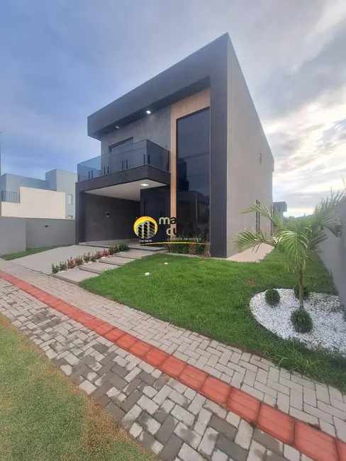 Foto 1 de Casa com 4 quartos à venda, 380m2 em Cajueiros (Itaipuaçu), Marica - RJ