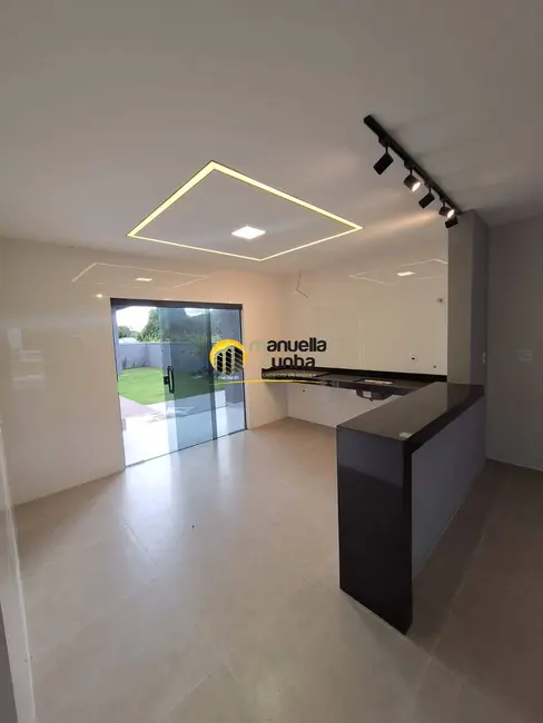 Foto 5 de Casa com 4 quartos à venda, 380m2 em Cajueiros (Itaipuaçu), Marica - RJ