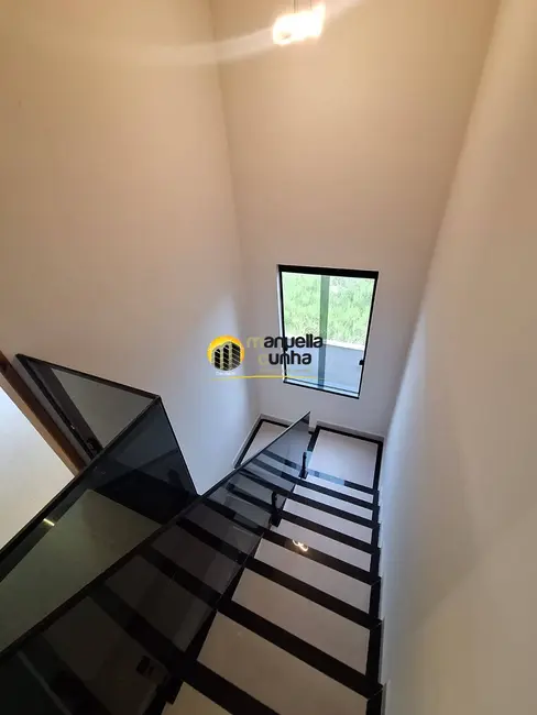 Foto 9 de Casa com 4 quartos à venda, 380m2 em Cajueiros (Itaipuaçu), Marica - RJ
