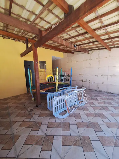 Casa com 2 quartos à venda, 300m2 em Jardim Atlântico Central (Itaipuaçu), Marica - RJ - imagem 5 Foto 5 de Casa com 2 quartos à venda, 300m2 em Jardim Atlântico Central (Itaipuaçu), Marica - RJ