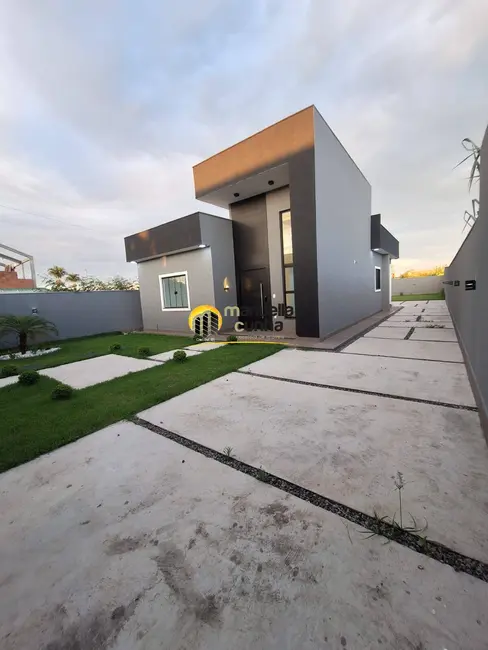 Foto 3 de Casa com 3 quartos à venda, 480m2 em Marica - RJ