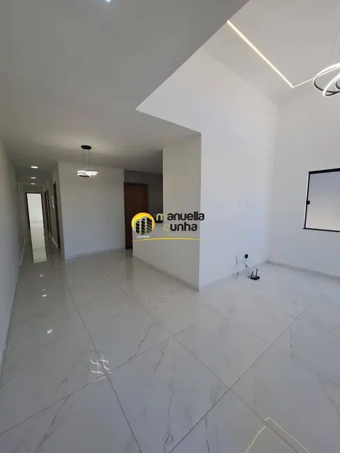 Foto 4 de Casa com 3 quartos à venda, 220m2 em Jardim Atlântico Central (Itaipuaçu), Marica - RJ