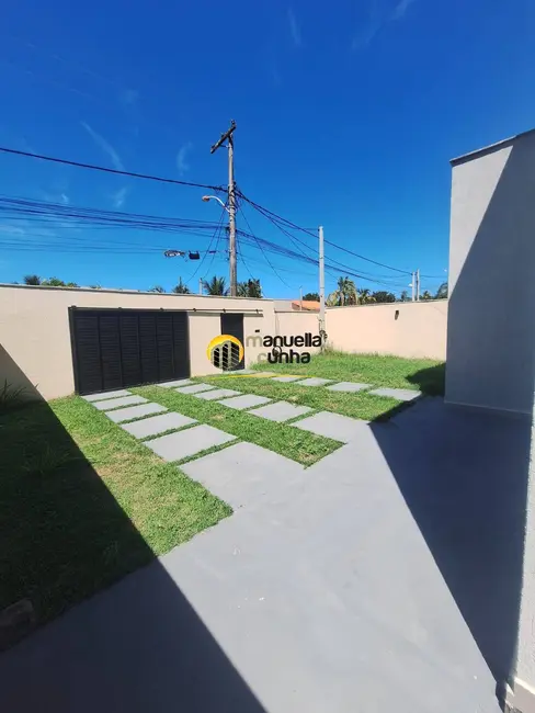 Foto 3 de Casa com 3 quartos à venda, 480m2 em Jardim Atlântico Central (Itaipuaçu), Marica - RJ