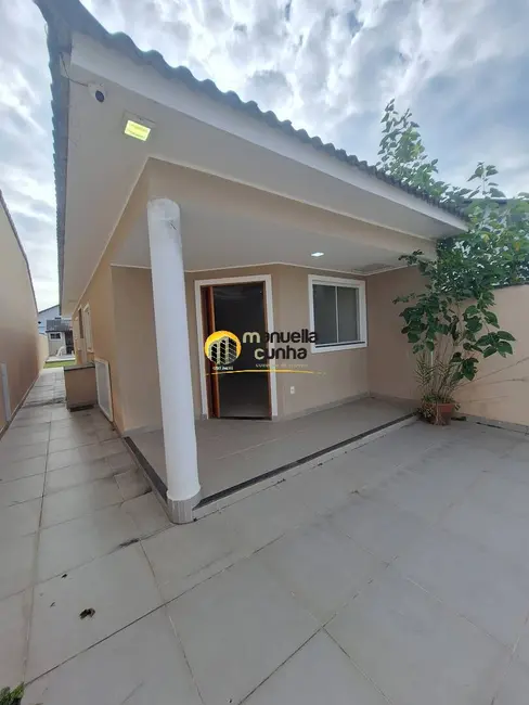 Foto 2 de Casa com 2 quartos à venda, 240m2 em Marica - RJ