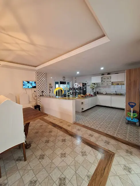 Foto 9 de Casa com 3 quartos à venda, 600m2 em Centro, Marica - RJ