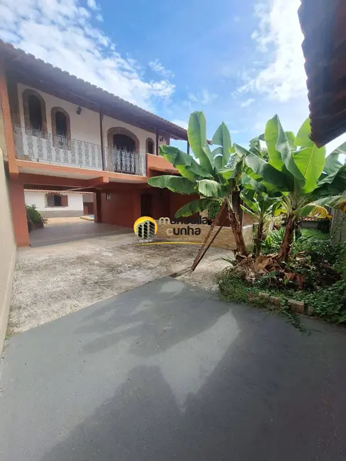 Foto 3 de Casa com 4 quartos à venda, 360m2 em Flamengo, Marica - RJ