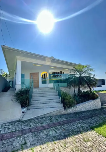 Casa com 4 quartos à venda, 367342m2 em Cajueiros (Itaipuaçu), Marica - RJ - imagem 1 Foto 1 de Casa com 4 quartos à venda, 367342m2 em Cajueiros (Itaipuaçu), Marica - RJ