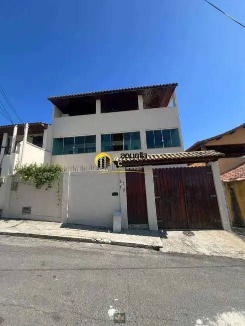 Foto 2 de Casa com 5 quartos à venda, 360m2 em Pacheco, Sao Goncalo - RJ