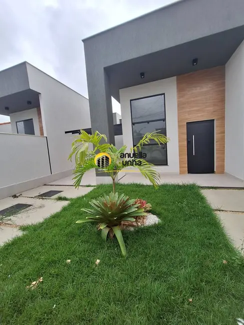 Foto 3 de Casa com 3 quartos à venda, 300m2 em Marica - RJ