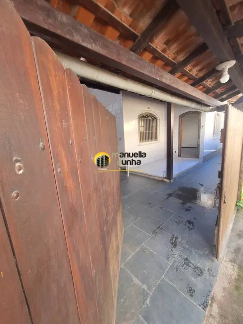 Foto 1 de Casa com 2 quartos à venda em Barroco (Itaipuaçu), Marica - RJ