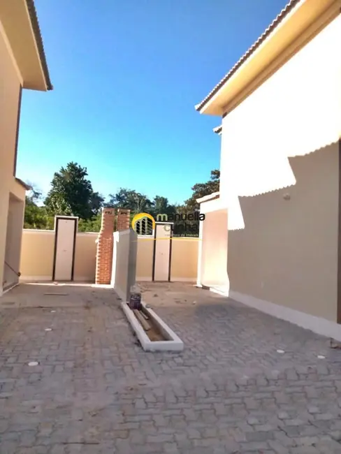 Foto 9 de Casa com 2 quartos à venda em Marica - RJ