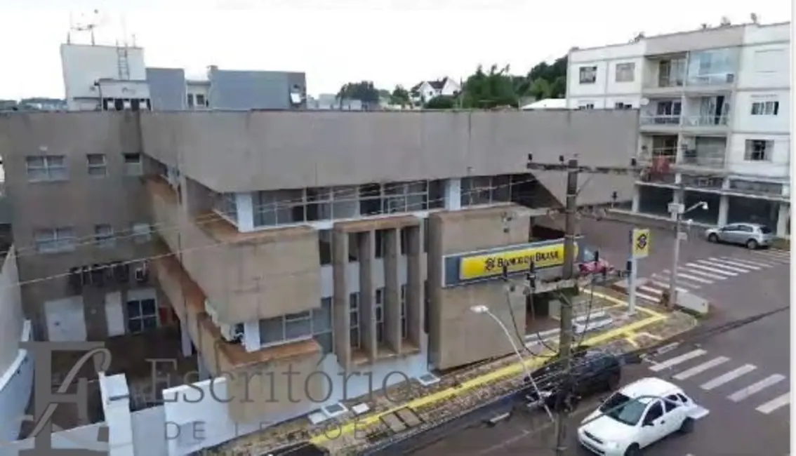 Foto 1 de Loja à venda, 2148m2 em Centro, Getulio Vargas - RS