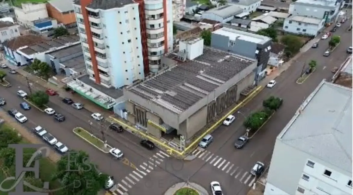 Foto 2 de Loja à venda, 2148m2 em Centro, Getulio Vargas - RS
