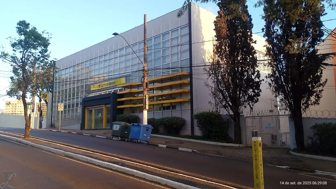 Loja à venda, 360m2 em Centro, Valinhos - SP - imagem 1 Foto 1 de Loja à venda, 360m2 em Centro, Valinhos - SP