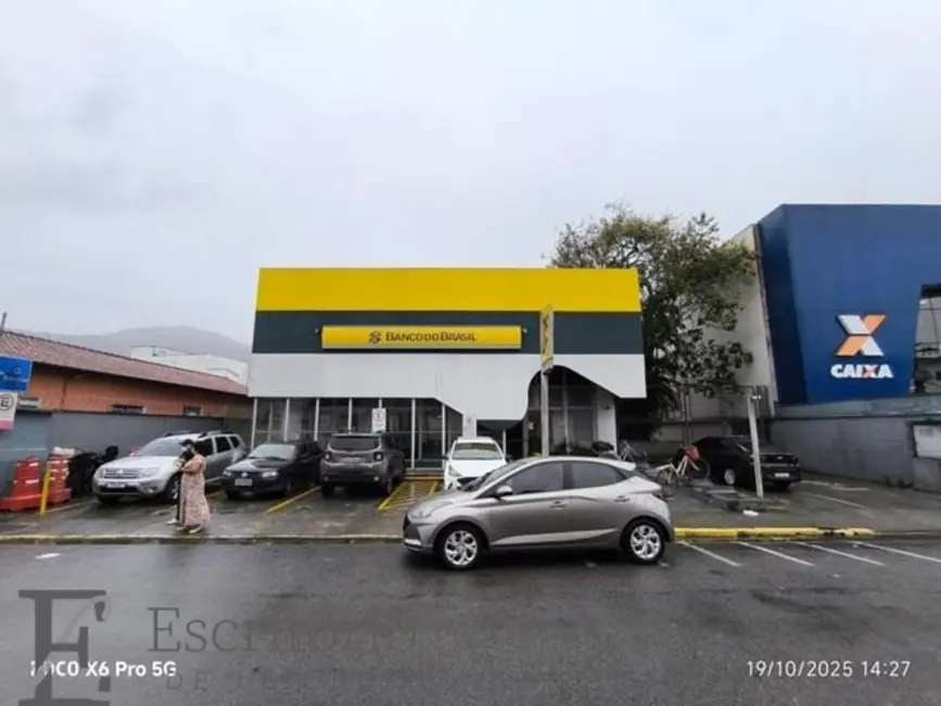 Foto 1 de Loja à venda, 1156m2 em Centro, Ubatuba - SP