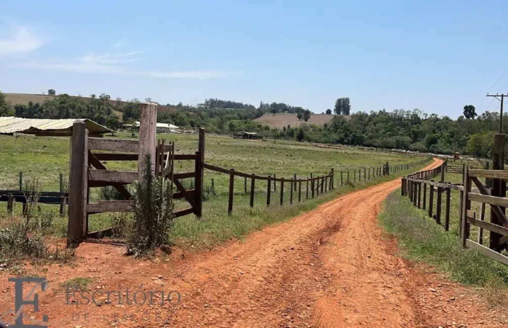 Foto 4 de Fazenda / Haras com 1 quarto à venda, 11m2 em Tatui - SP