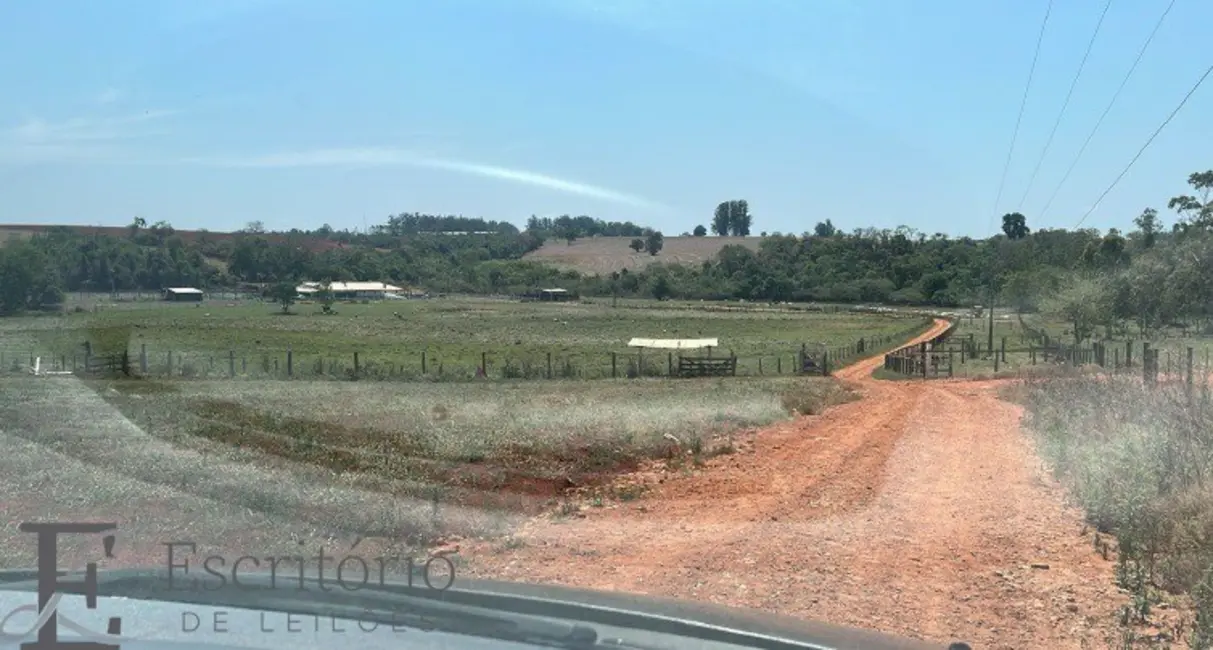 Foto 2 de Fazenda / Haras com 1 quarto à venda, 11m2 em Tatui - SP