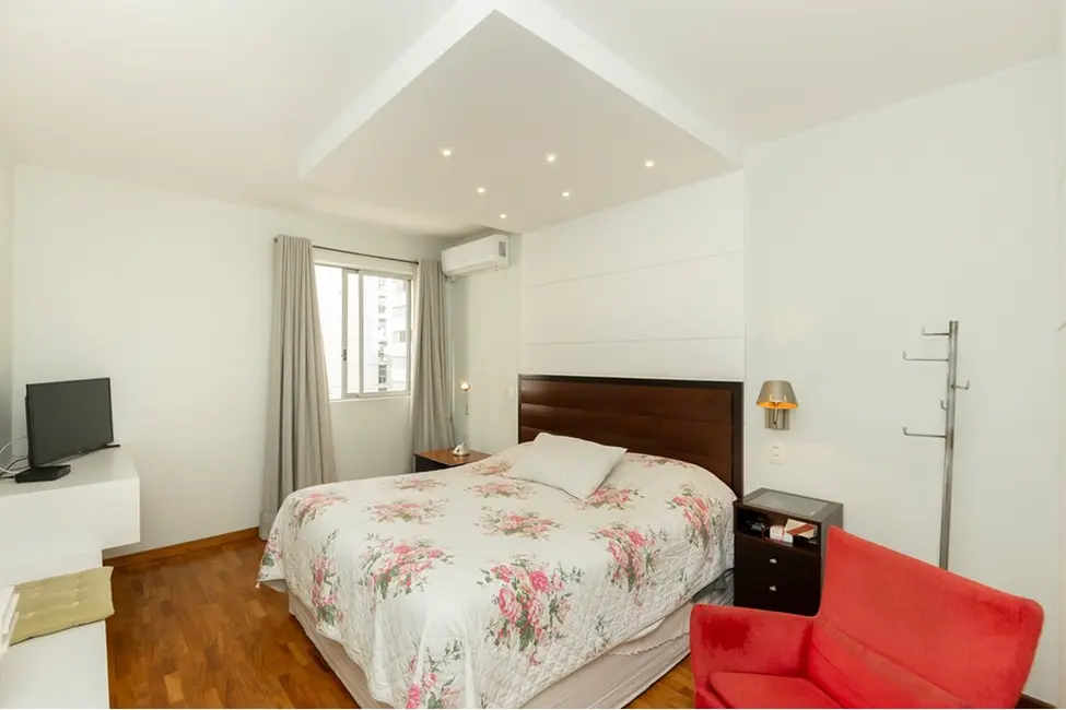 Foto 6 de Apartamento com 3 quartos à venda, 169m2 em Itaim Bibi, São Paulo - SP