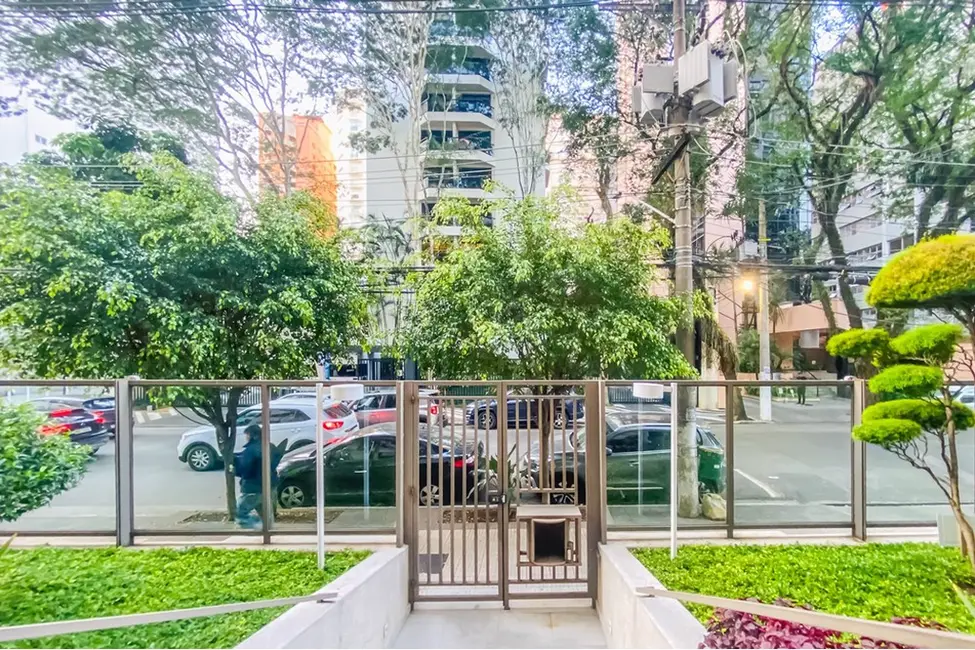 Apartamento com 3 quartos à venda, 130m2 em Itaim Bibi, São Paulo - SP - imagem 4 Foto 4 de Apartamento com 3 quartos à venda, 130m2 em Itaim Bibi, São Paulo - SP