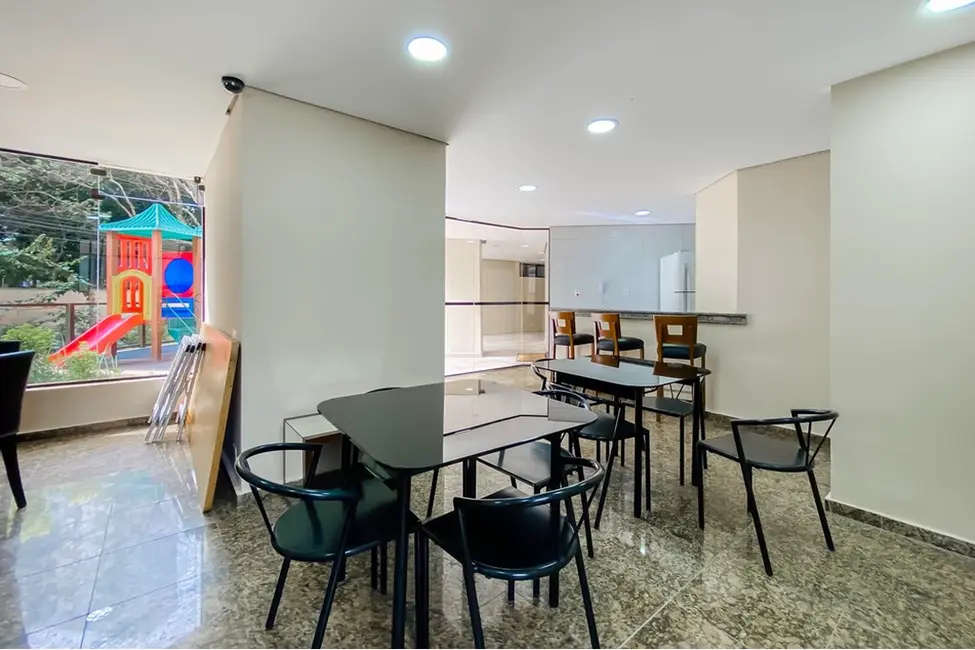 Foto 2 de Apartamento com 3 quartos à venda, 112m2 em Moema, São Paulo - SP