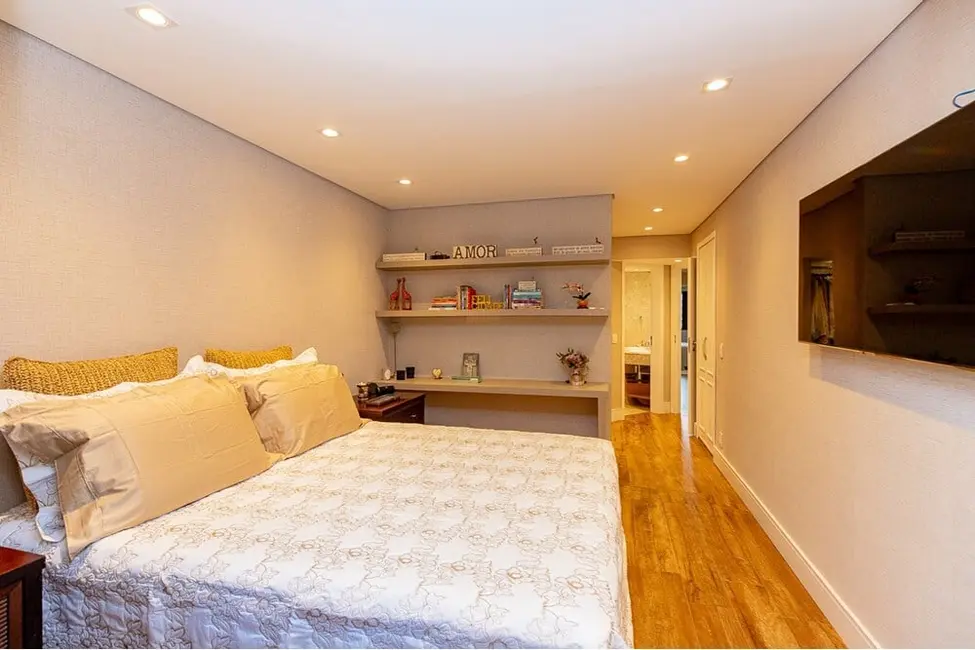 Foto 3 de Apartamento com 4 quartos à venda, 197m2 em Itaim Bibi, São Paulo - SP