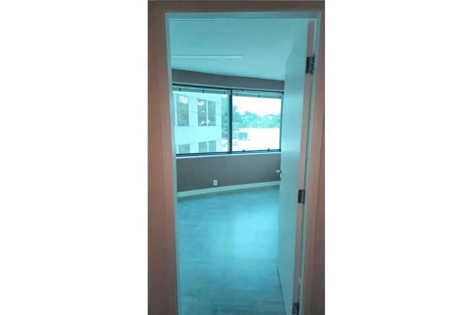 Loja à venda, 39m2 em Pinheiros, São Paulo - SP - imagem 2 Foto 2 de Loja à venda, 39m2 em Pinheiros, São Paulo - SP