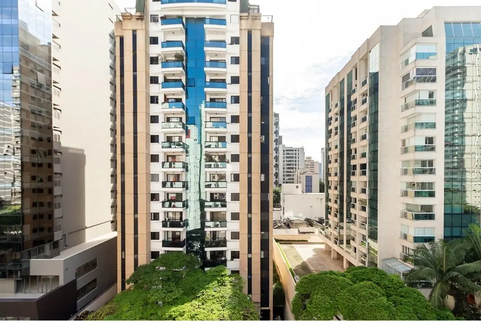 Foto 2 de Apartamento com 2 quartos à venda, 60m2 em Moema, São Paulo - SP