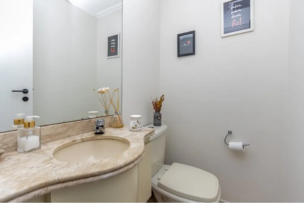 Apartamento com 3 quartos à venda, 101m2 em Moema, São Paulo - SP - imagem 8 Foto 8 de Apartamento com 3 quartos à venda, 101m2 em Moema, São Paulo - SP