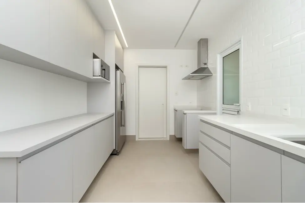 Apartamento com 2 quartos à venda, 126m2 em Moema, São Paulo - SP - imagem 8 Foto 8 de Apartamento com 2 quartos à venda, 126m2 em Moema, São Paulo - SP