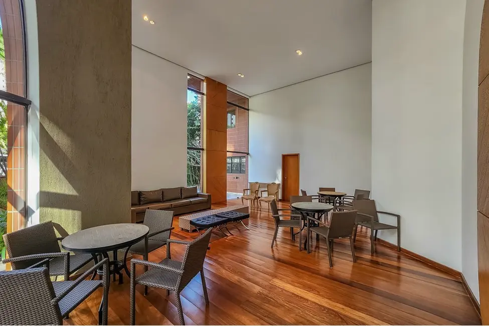 Apartamento com 2 quartos à venda, 127m2 em Moema, São Paulo - SP - imagem 4 Foto 4 de Apartamento com 2 quartos à venda, 127m2 em Moema, São Paulo - SP