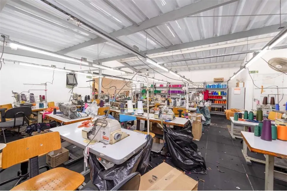 Loja à venda, 320m2 em Moema, São Paulo - SP - imagem 2 Foto 2 de Loja à venda, 320m2 em Moema, São Paulo - SP