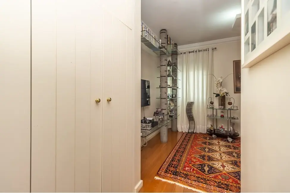 Apartamento com 4 quartos à venda, 198m2 em Moema, São Paulo - SP - imagem 8 Foto 8 de Apartamento com 4 quartos à venda, 198m2 em Moema, São Paulo - SP